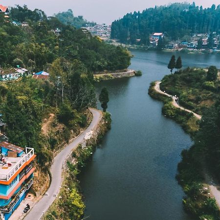 Pradhan Homestay Mirik - Homestay Beside Mirik Lake Dış mekan fotoğraf