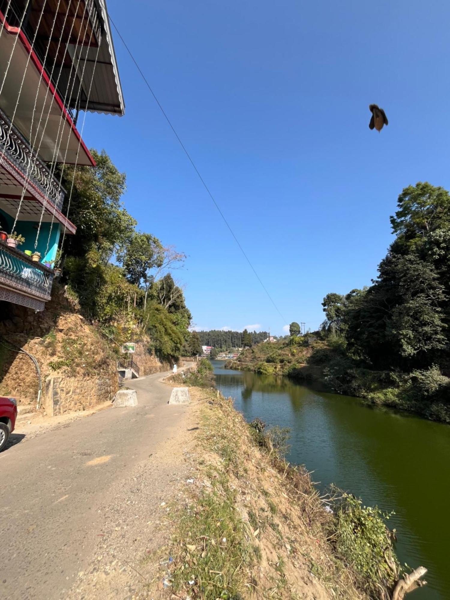 Pradhan Homestay Mirik - Homestay Beside Mirik Lake Dış mekan fotoğraf