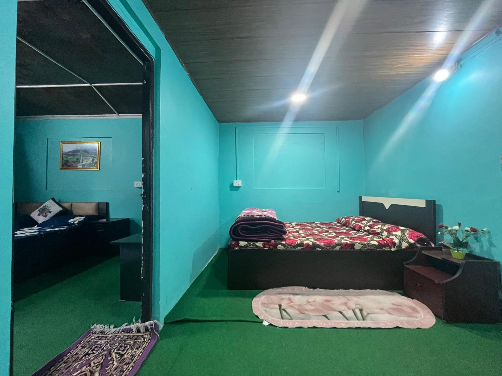 Pradhan Homestay Mirik - Homestay Beside Mirik Lake Dış mekan fotoğraf